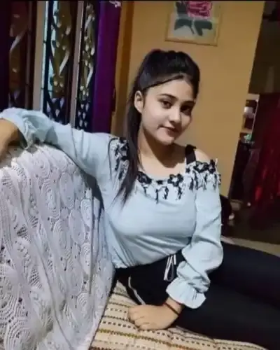 Call Girls Service in Dhansiripar